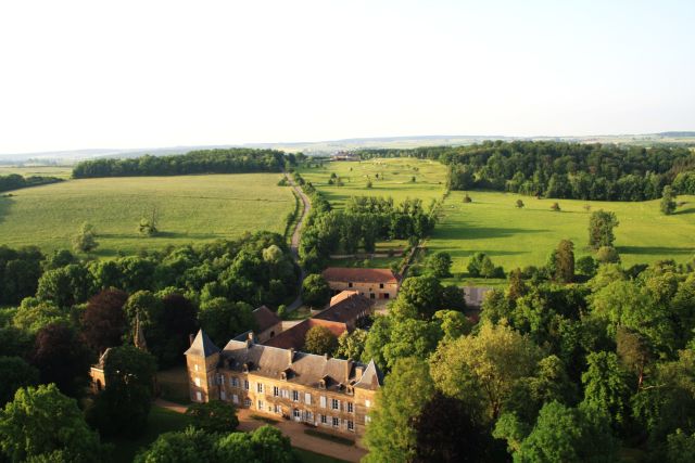 Château de Preisch - Moselle Trois Frontières - Vue montgolfière